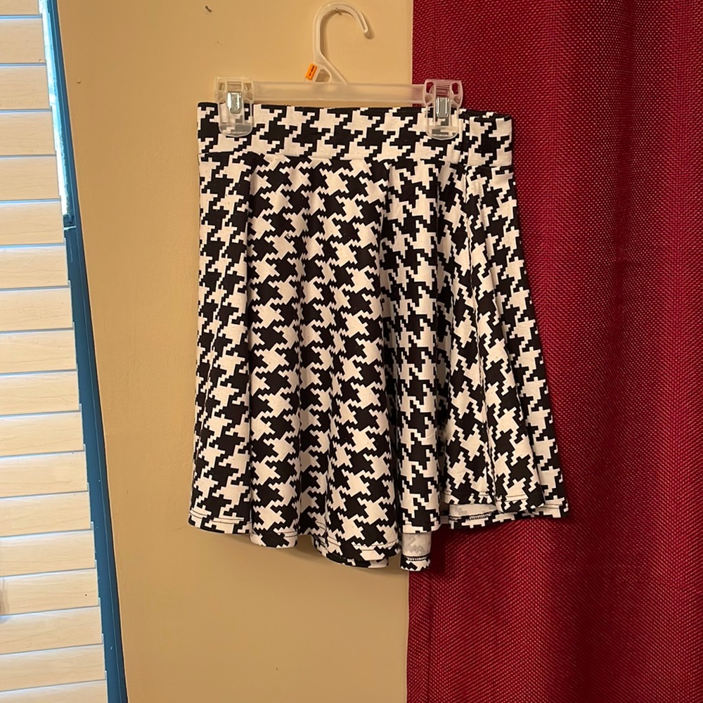 Houndstooth Skirt